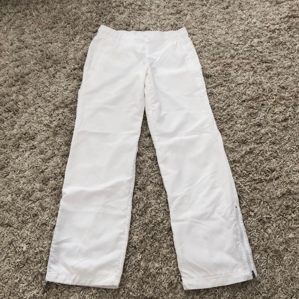 White PUMA activity pants & small zippers each leg, light and comfortable, US M
